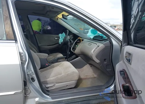 2002 Honda Accord 2.3 Se z USA, uszkodzony, nr VIN 1HGCG56712A113965